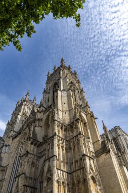 Destansı York Minster 'a bakıyorum.