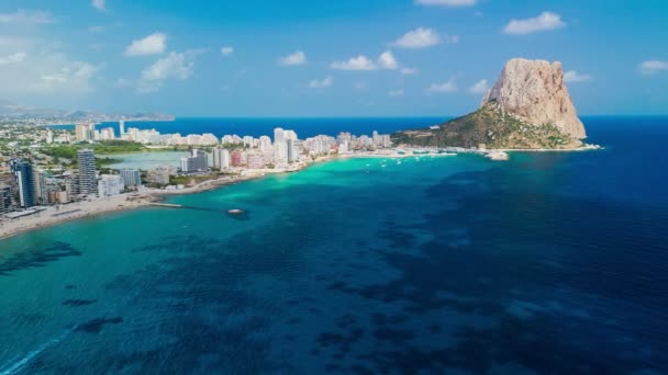 Śródziemnomorska Plaża Górska Penyal Ifach Plaża Calpe Hiszpania Europa — Wideo stockowe