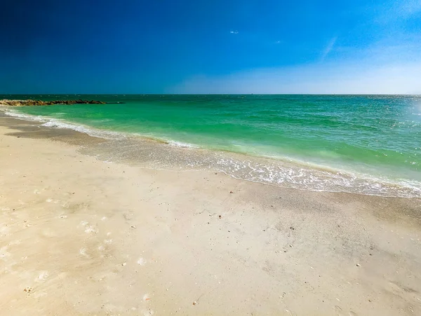 弗罗里达州一个受欢迎的海滨旅游胜地马可岛的空中景观 — 图库照片