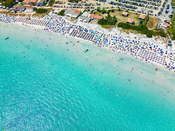 イタリア ターコイズ海とサルデーニャのラヤンビーチの空中ビュー — ストック写真
