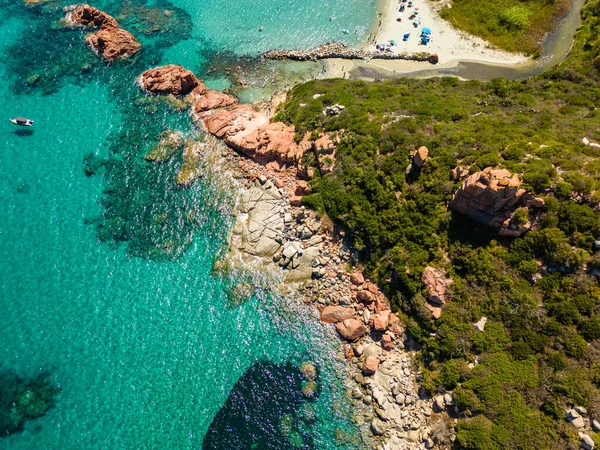 Vista Panorâmica Drone Aéreo Praia Cea Com Rochas Vermelhas Sardenha — Fotografia de Stock