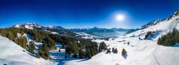 Vista Panoramica Sul Comprensorio Sciistico Mattstock Inverno Svizzera Con Montagne — Foto Stock