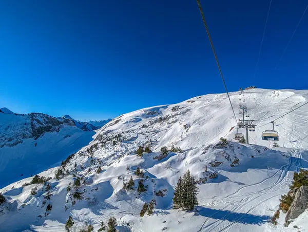 Uitzicht Vanuit Lucht Besneeuwde Bergen Skipistes Skigebied Stoos Zwitserland — Stockfoto