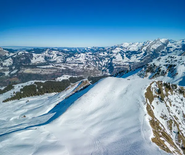 Aerial Drone View Snow Covered Mountains Ski Slopes Ski Area — Stock Photo, Image