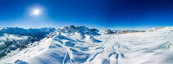 Ski Slopes Mountains Melchsee Frutt Mountain Resort Village Switzerland Winter —  Fotos de Stock