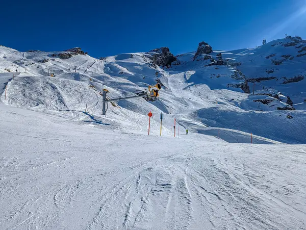 Letecká Panoramatická Zimní Krajina Švýcarských Alpách Slavný Engelgerg Lyžařské Středisko — Stock fotografie