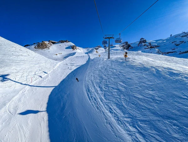 Paisagem Panorâmica Aérea Inverno Nos Alpes Suíços Famosa Estância Esqui — Fotografia de Stock