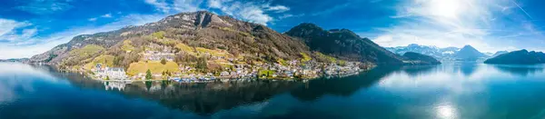 Flyg Panoramautsikt Över Byn Vitznau Vid Sjön Lucerne Centrala Schweiz — Stockfoto