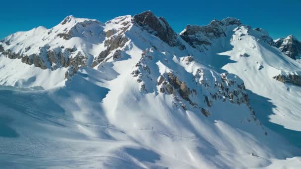 Pistas Esquí Montañas Melchsee Frutt Mountain Resort Village Suiza — Vídeos de Stock
