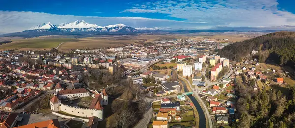 Cidade Kezmarok Com Vistas High Tatras Eslováquia — Fotografia de Stock