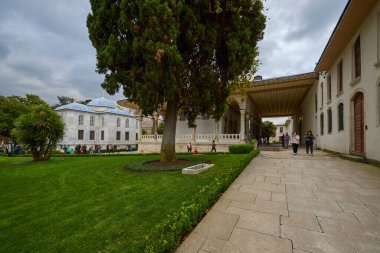 İstanbul, Türkiye, 28 Kasım 2022. Topkapı Sarayı & Harem, Plat, Binalar ve Müzeler içinden görüntüler.