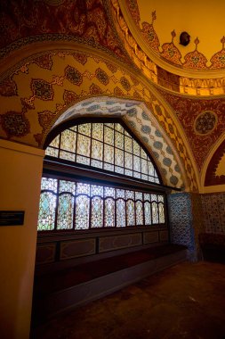 İstanbul, Türkiye, 28 Kasım 2022. Topkapı Sarayı & Harem, Plat, Binalar ve Müzeler içinden görüntüler.