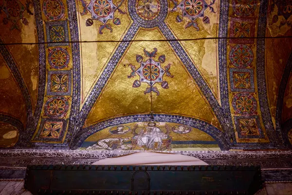 İstanbul, Türkiye 29-2022, Ayasofya Camii 'nden görüntüler.