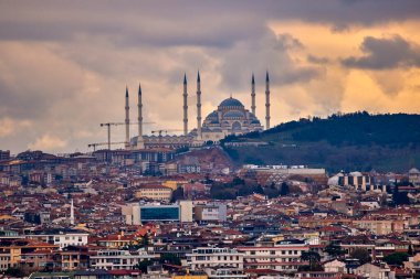 İstanbul Türkiye 29 Kasım 2022 Yeni ve eski kente ait görüntüler