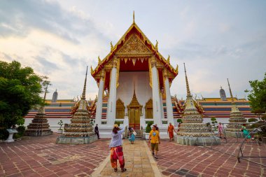 Bangkok Tayland 22 Mayıs 2023 Wat Phois, Bangkok Phra Nakhon bölgesinde bir Budist tapınak kompleksi.