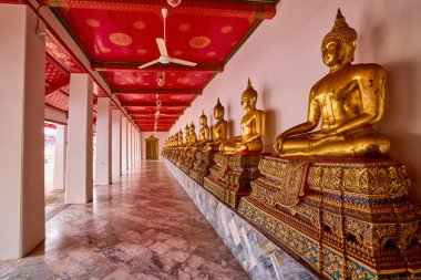 Bangkok Tayland 22 Mayıs 2023 Wat Phois, Bangkok Phra Nakhon bölgesinde bir Budist tapınak kompleksi.