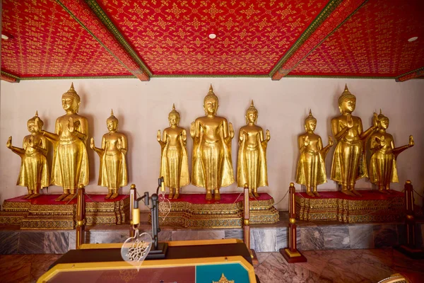 Μπανγκόκ Ταϊλάνδη Μάιος 2023 Εικόνες Του Wat Phois Ένα Βουδιστικό — Φωτογραφία Αρχείου