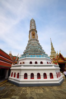 Bangkok, Tayland 23 Mayıs 2023. Grand Palace, Bangkok, Tayland 'ın göbeğinde bulunan bir binalar kompleksidir. Saray, Siyam Kralları 'nın resmi ikametgahı olmuştur..
