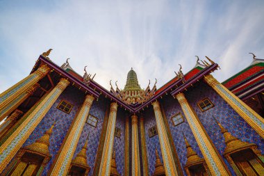 Bangkok, Tayland 23 Mayıs 2023. Grand Palace, Bangkok, Tayland 'ın göbeğinde bulunan bir binalar kompleksidir. Saray, Siyam Kralları 'nın resmi ikametgahı olmuştur..