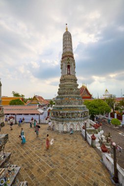 Bangkok Tayland 23 Mayıs 2023 Wat Arun Ratchawararam, Bangkok 'un en ünlü Budist tapınaklarından biridir..