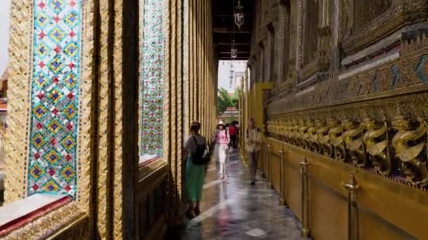 Bangkok Tailandia Mayo 2023 Turistas Visitando Templo — Vídeo de stock