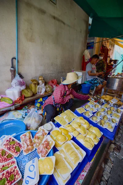 2023年5月23日至23日 来自Maeklong火车站蔬菜和水果市场的图片 — 图库照片