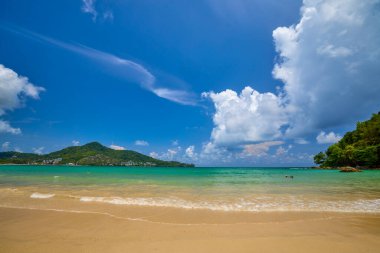 Andaman Denizi 'nden Tayland, Phuket plajlı güzel bir manzara..