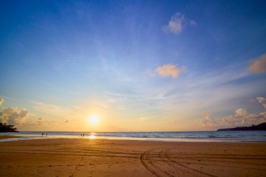 Andaman Denizi 'nden Tayland, Phuket plajlı güzel bir manzara..
