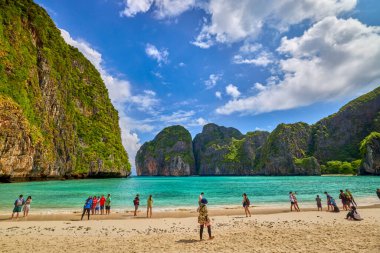 Phuket Tayland 26 Mayıs 2023. Phi Phi Adaları Tur Resimleri, Seyahat Manzarası.