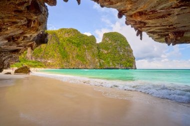 Phuket Tayland 26 Mayıs 2023. Phi Phi Adaları Tur Resimleri, Seyahat Manzarası.