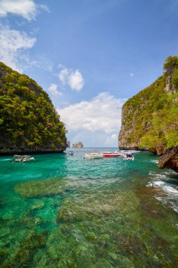 Phuket Tayland 26 Mayıs 2023. Phi Phi Adaları Tur Resimleri, Seyahat Manzarası.