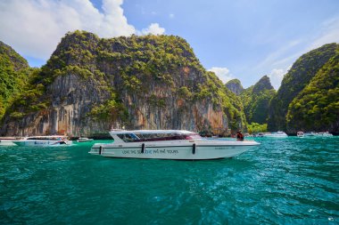 Phuket Tayland 26 Mayıs 2023. Phi Phi Adaları Tur Resimleri, Seyahat Manzarası.
