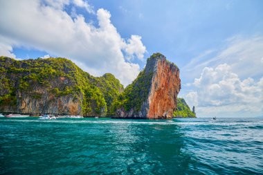 Phuket Tayland 26 Mayıs 2023. Phi Phi Adaları Tur Resimleri, Seyahat Manzarası.