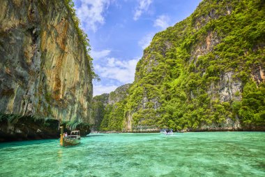 Phuket Tayland 26 Mayıs 2023. Phi Phi Adaları Tur Resimleri, Seyahat Manzarası.