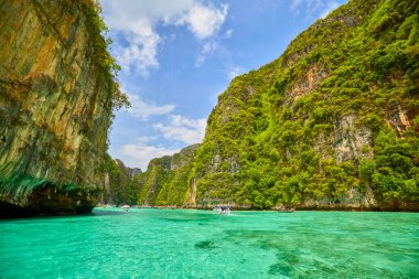 Phuket Tayland 26 Mayıs 2023. Phi Phi Adaları Tur Resimleri, Seyahat Manzarası.