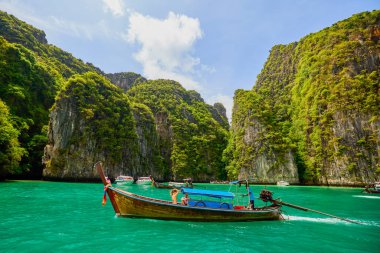 Phuket Tayland 26 Mayıs 2023. Phi Phi Adaları Tur Resimleri, Seyahat Manzarası.