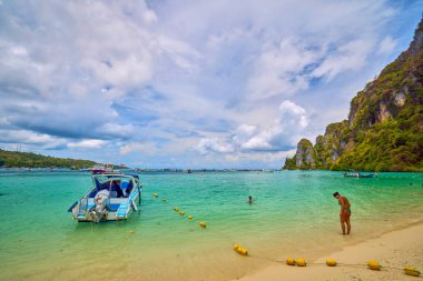 Phuket Tayland 26 Mayıs 2023. Phi Phi Adaları Tur Resimleri, Seyahat Manzarası.