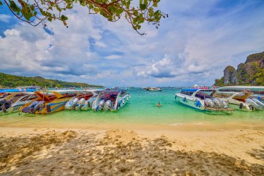 Phuket Tayland 26 Mayıs 2023. Phi Phi Adaları Tur Resimleri, Seyahat Manzarası.