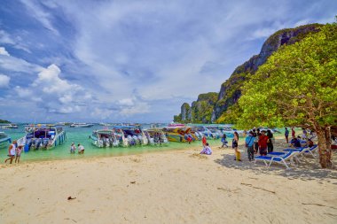 Phuket Tayland 26 Mayıs 2023. Phi Phi Adaları Tur Resimleri, Seyahat Manzarası.