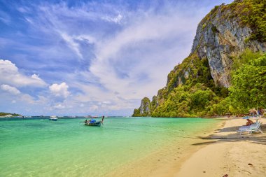 Phuket Tayland 26 Mayıs 2023. Phi Phi Adaları Tur Resimleri, Seyahat Manzarası.