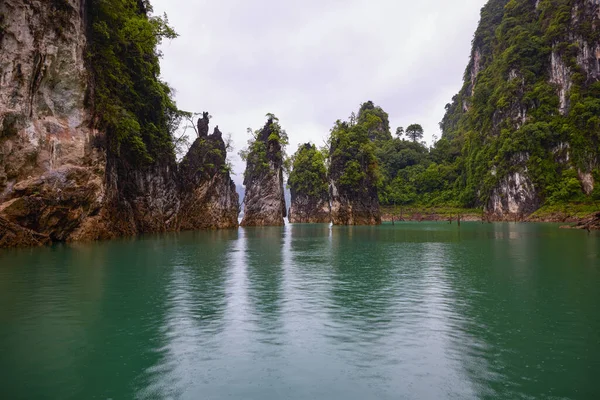 Пейзаж Таиланда Национальный Парк Као Сок Дождливый День — стоковое фото