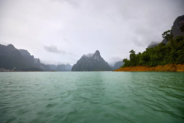在雨天 来自泰国的风景 孤岛国家公园 — 图库照片