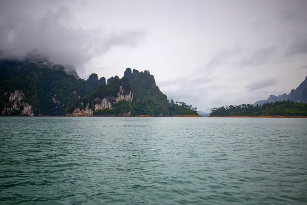 Peisaj Din Thailanda Parcul Național Khao Sok Într Ploioasă — Fotografie, imagine de stoc