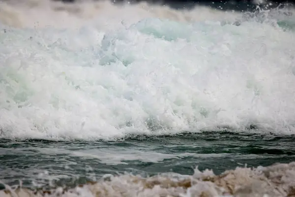 Abstrakt Landskap Med Havsvågor Vid Stranden Blåsig Dag — Stockfoto