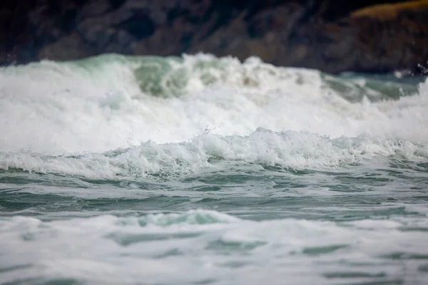 Абстрактный Пейзаж Морскими Волнами Берегу Ветреный День — стоковое фото