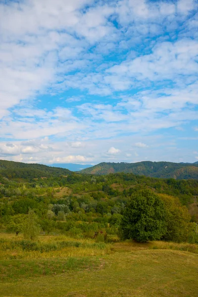 Bellissimo Paesaggio Montano Giorno Settembre Nelle Montagne Dei Carpazi Romania — Foto Stock