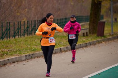 Pitesti, Romanya 10 Aralık 2023, insanları daha iyi sağlık için spor yapmaya çekmek amacıyla her yıl düzenlenen yarışma..