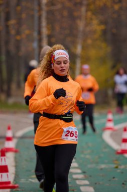 Pitesti, Romanya 10 Aralık 2023, insanları daha iyi sağlık için spor yapmaya çekmek amacıyla her yıl düzenlenen yarışma..