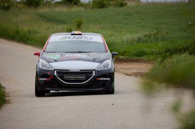 Albota, Arges Romania 09 Mayıs 2024, Arges Rallisi, rotanın ilk aşamasından görüntüler.