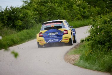 Albota, Arges Romania 09 Mayıs 2024, Arges Rallisi, rotanın ilk aşamasından görüntüler.